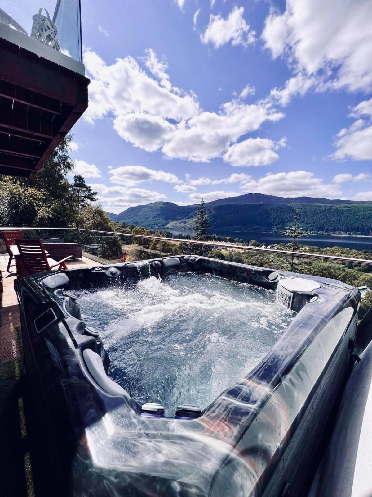 Lodges On Loch Ness Inverness Exterior foto